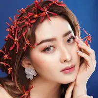 Simak inspirasi makeup untuk imlek dari artis keturunan Tionghoa berikut ini. @natashawilona12.