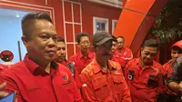 Ris Paili saat diwawancarai usai mengikuti uji kelayakan dan kepatutan di PDIP Lampung sebagai balon Bupati Pesawaran. Foto : (Liputan6.com/Ardi).