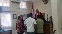 Proses sidang praperadilan menguji keabsahan penetapan tersangka korupsi di Pengadilan Negeri Pekanbaru. (Liputan6.com/M Syukur)