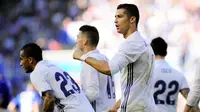 Ronaldo 3 Gol, Real Madrid Menang Besar atas Alaves