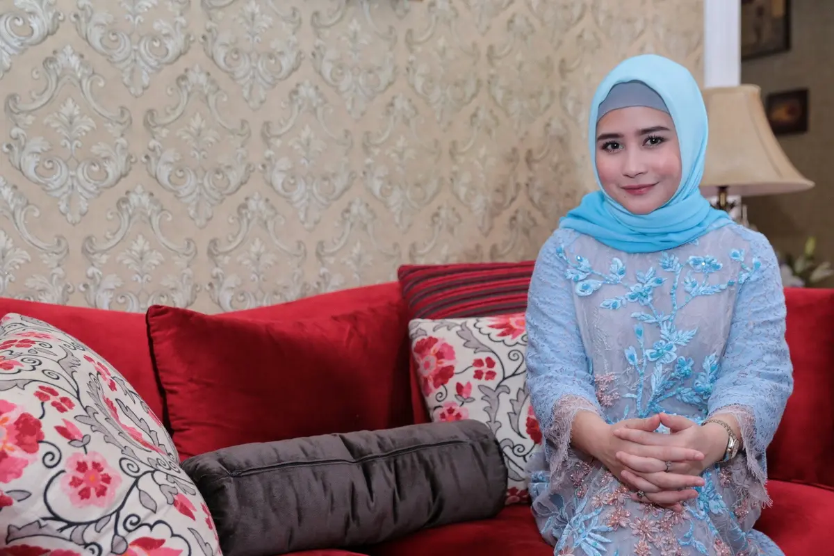 [Bintang] Prilly Latuconsina