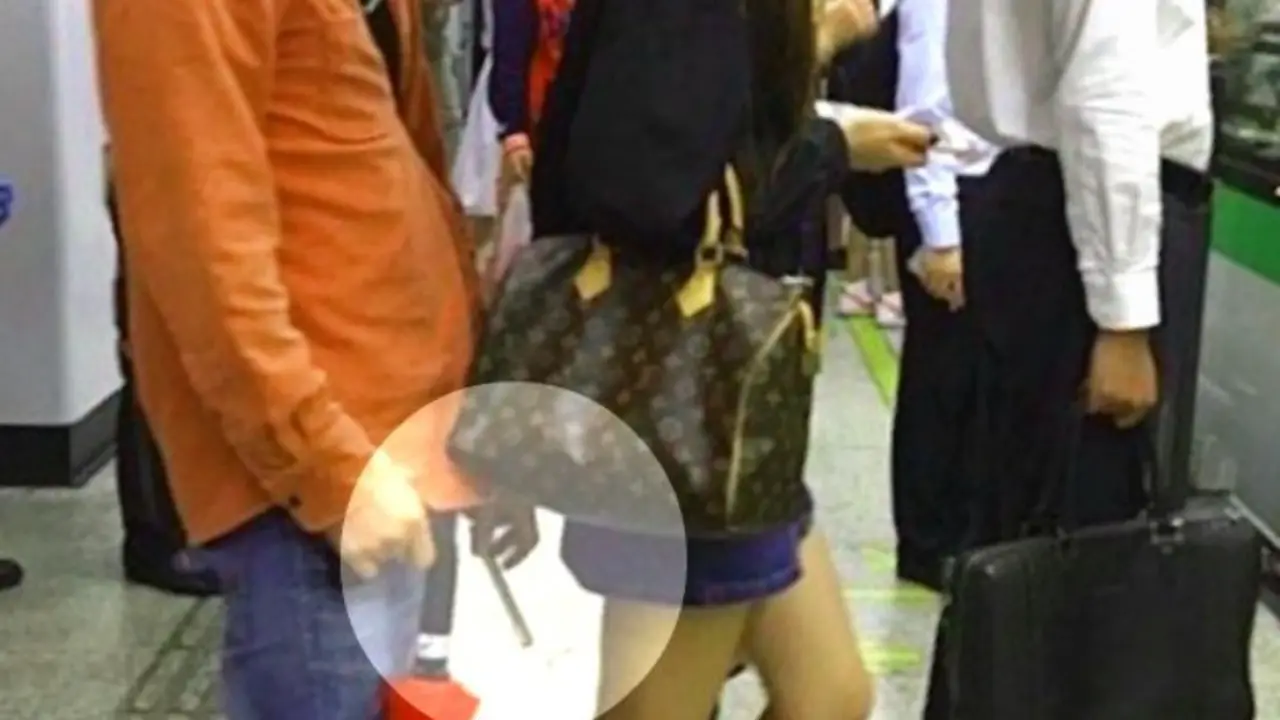 Kepergok Intip Rok, Kelamin Pria Ini Dihajar Nyaris Hancur