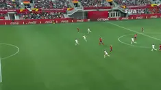Tim putri sepak bola Korea Selatan berhasil mengalahkan Spanyol 2-1 di Paial Dunia Wanita 2015. Kemenangan tersebut membuat Korea mendampingi Brasil dari Grup E ke babak selanjutnya.