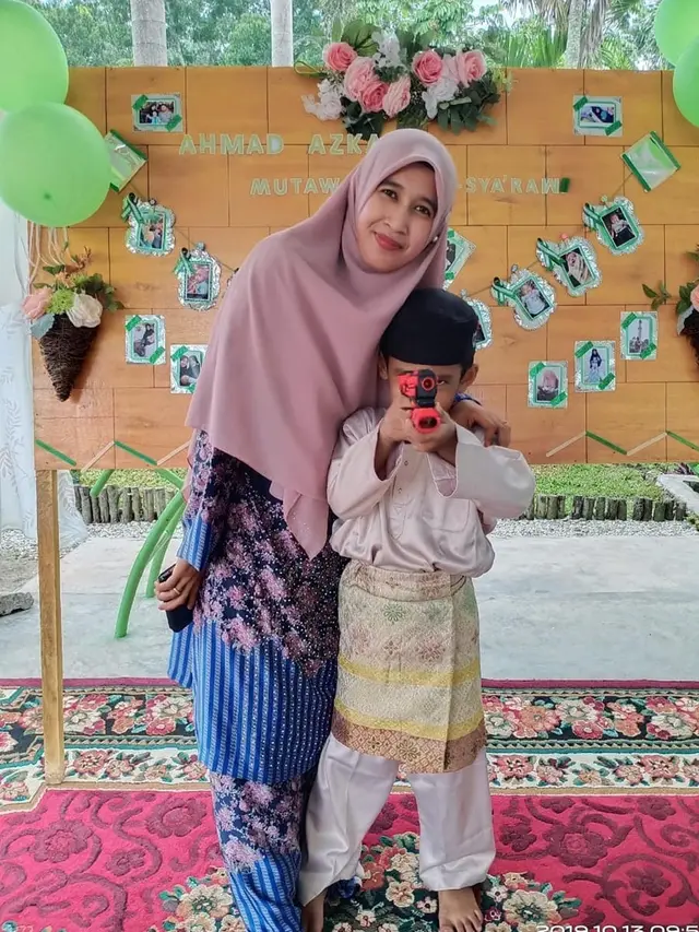 Jarang Tersorot, Ini 6 Potret Mellya Juniarti Mantan Istri Ustaz Abdul Somad