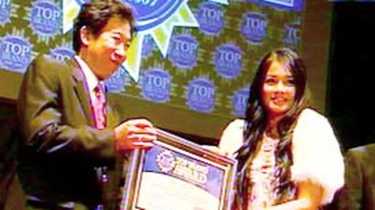 030307bua.jpg