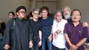 Musisi senior yang juga pernah tergabung dalam grup band Godbless baru saja meninggal dunia pada hari ini, Senin (5/2/2018). Mantan keyboardis Godbless itu meninggal dalam usia 63 tahun. (Adrian Putra/Bintang.com)