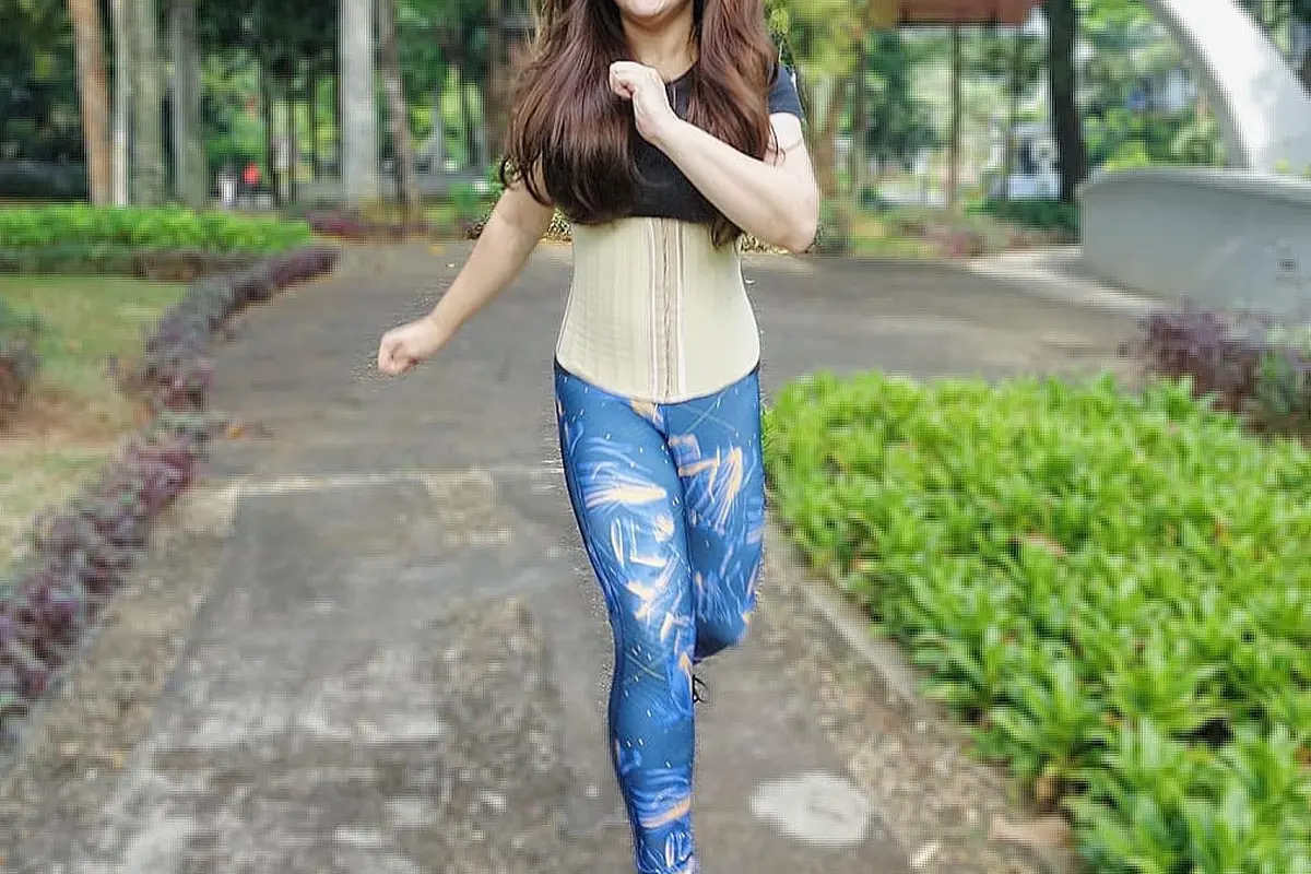 6 Potret Terbaru Vicky Shu, Turun Berat Badan hingga 18 Kg