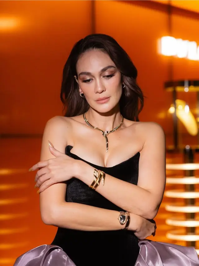 credit: https://www.instagram.com/lunamaya/ dan https://www.instagram.com/peoplebysean/