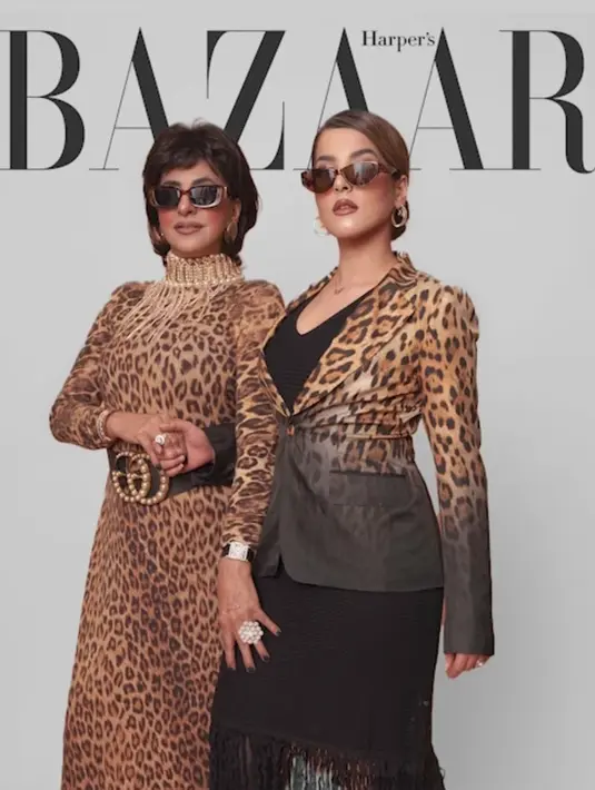 "Terfavorit sih ini duo macan @ala_instyle rawr," tulisnya dalam caption Instagram. Menurut Ala ibunda Tasya, keduanya serasa jadi orang luar negeri saat pakai outfit ini. (Instagram/tasyafarasya).