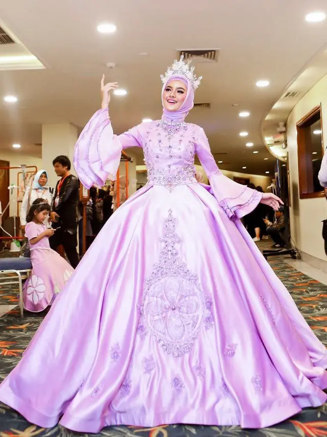 6 Potret Nabila Zavira Pakai Hijab, Pemeran Audi di Keajaiban Cinta