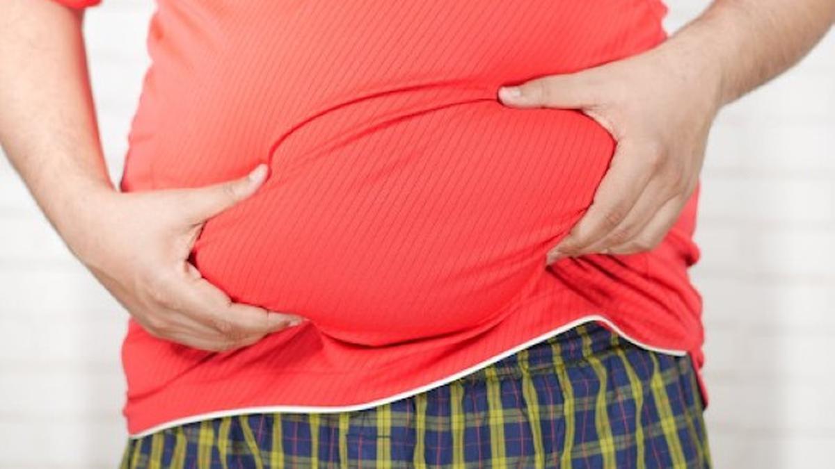 Jenis Makanan yang Perlu Dihindari agar Perut Tidak Makin Buncit