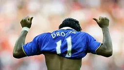 Aksi striker Chelsea, Didier Drogba setelah mencetak gol kemenangan kontra Arsenal di babak semifinal Piala FA di Wembley Stadium, London, 18 April 2009. Chelsea menang 2-1. AFP PHOTO/Adrian Dennis