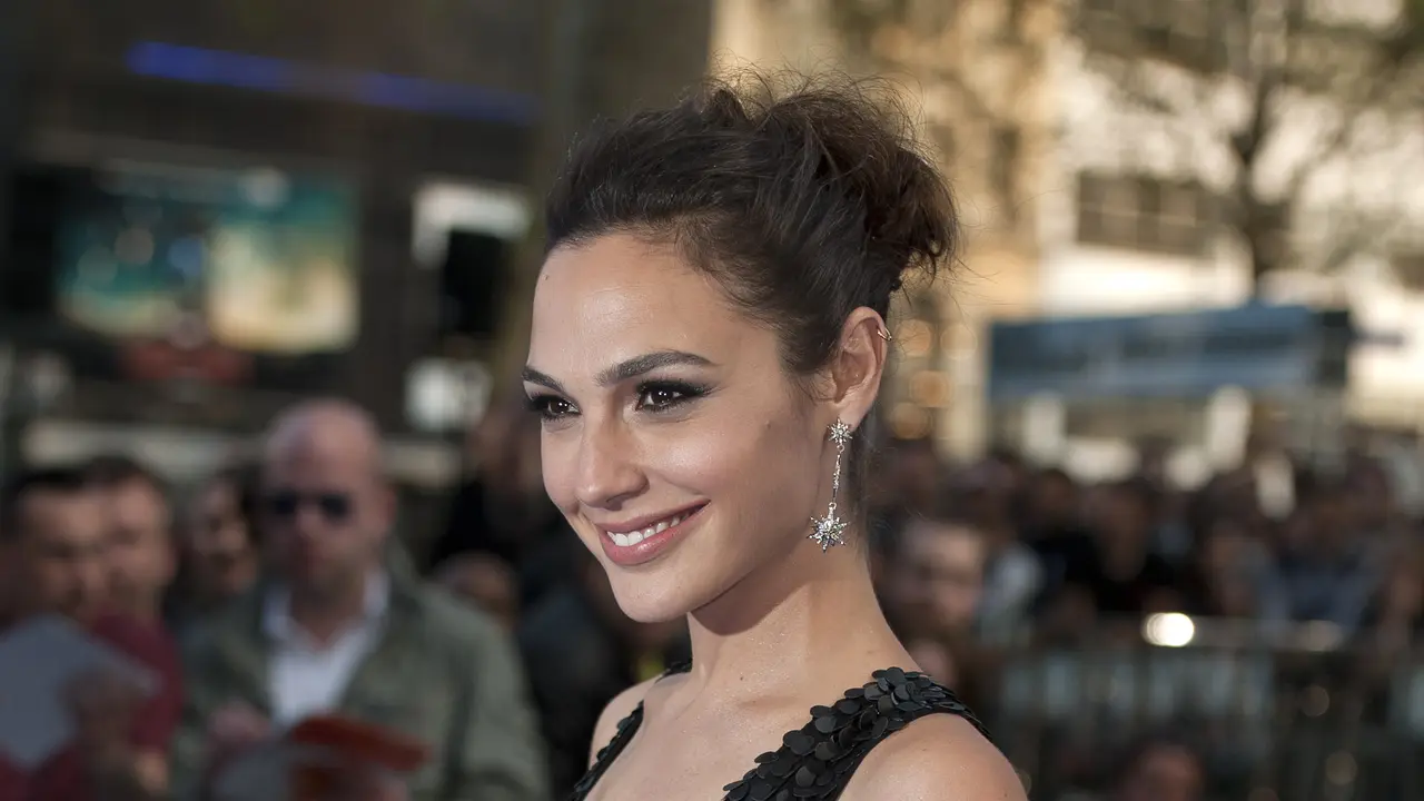 [Bintang] Gal Gadot
