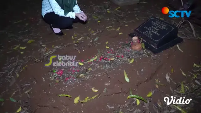 Makam Dorce Gamalama Ambles, Keluarga Disebut Belum Ziarah Lagi Sejak Sebelum Puasa. (YouTube SCTV).