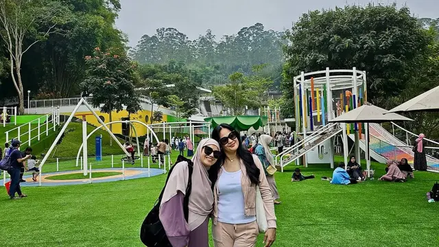 Potret Donna Harun dengan Herfiza. (instagram/donnaharunofficial)