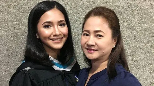 [Bintang] Disebut Bodoh karena Kuliah 5 Tahun, Perempuan Ini Akhirnya Bikin Banyak Orang Melongo