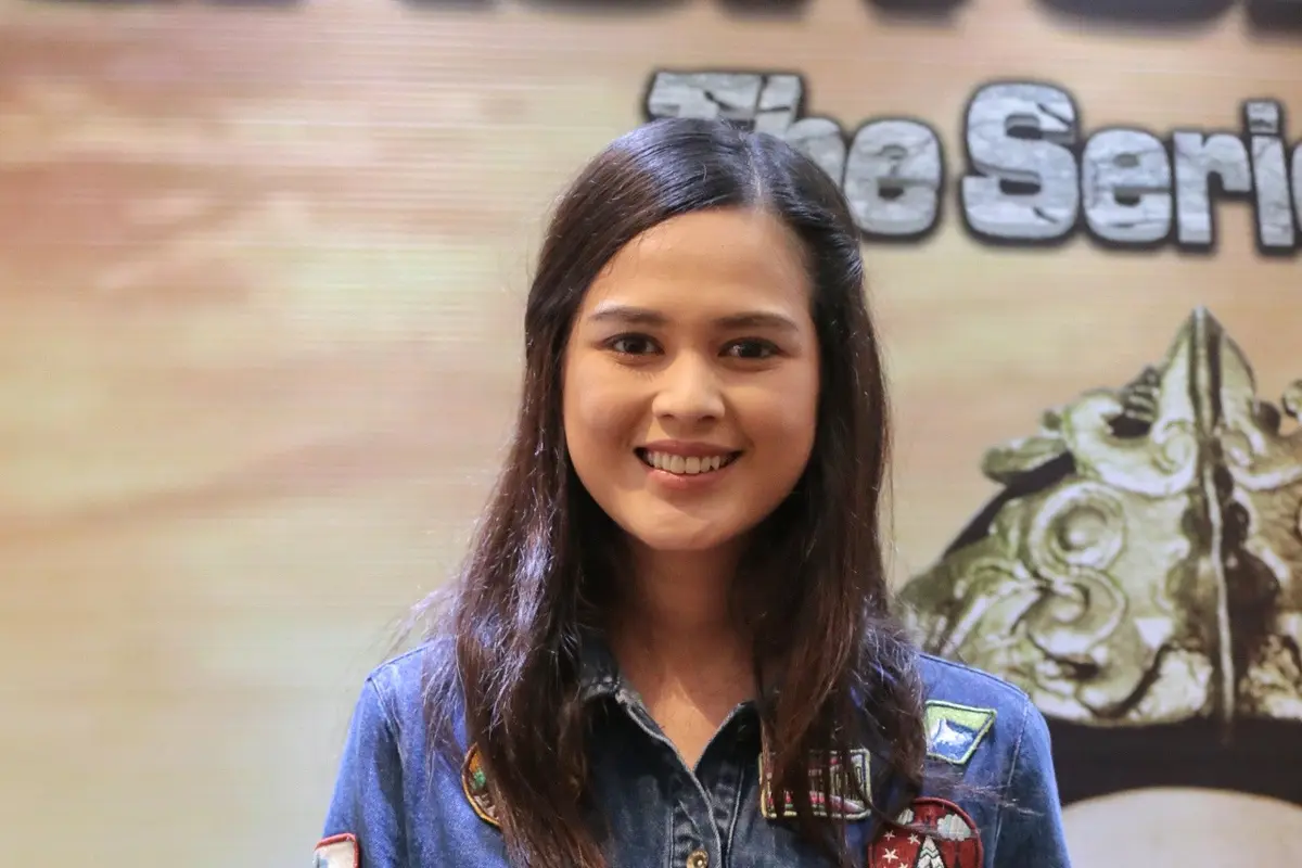 [Bintang] Cut Meyriska