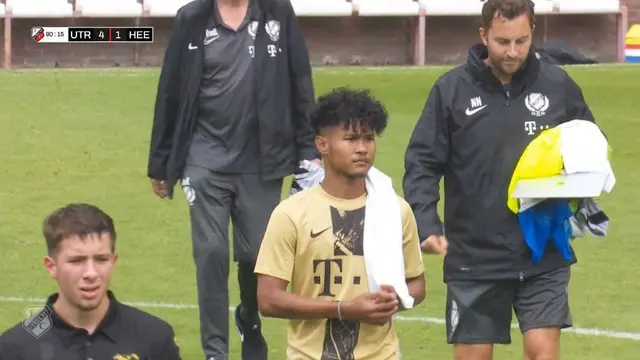 Bagus Kahfi bermain untuk Jong Utrecht.