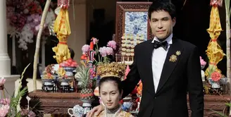 Nong Poy dan Oak Phakwa melangsungkan pernikahan pada Rabu1 Maret 2023 [@niyadarweddinganswer]