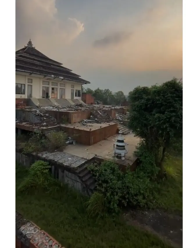 7 Potret Seram Lokasi Syuting Mak Lampir Era 90-an, Bekas 'Kerajaan' Kini Terbengkalai