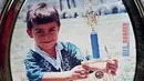 Paulo Dybala, pemain bernomor punggung 21 Argentina dan AS Roma sedari kecil sudah mencintai dunia sepak bola. Bakatnya mulai terlihat sedari kecil dan terus ia asah. Hasilnya, bakat gemilang Dybala mulai terlihat saat membela klub Palermo. (Liputan6.com/IG/paulodybala)