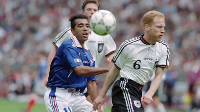 FOTO: Matthias Sammer, Libero Andalan Jerman dan Pemain Terbaik di Piala Euro 1996