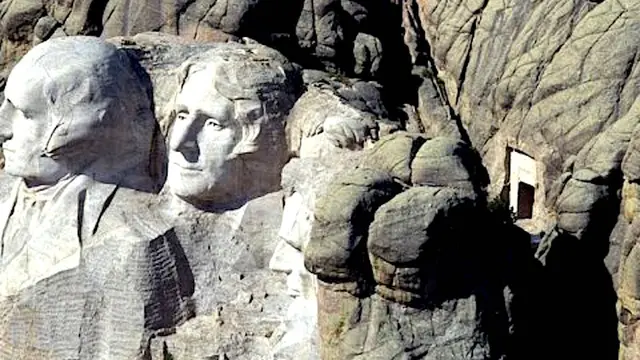 Kapsul waktu di gunung Rushmore