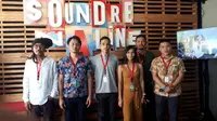 Kolaborasi Dialog Dini Hari dan Scaller di Soundrenaline 2018. (Surya Hadiansyah)