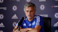Jose Mourinho Press Conference - Chelsea Training Ground - 7/8/15 Chelsea manager Jose Mourinho during the press conference Action Images via Reuters / Tony O'Brien