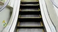 Dengan tinggi 83,4 sentimeter, eskalator ini telah masuk Guinness Book of Records sejak tahun 1991.