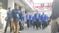 Ketua Umum Partai Demokrat Agus Harimurti Yudhoyono (AHY) mendatangi Kantor Pemilihan Umum (KPU) untuk melakukan pendaftaran sebagai peserta pemilu 2024