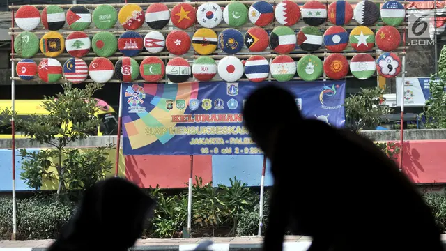 Bendera Negara Peserta Asian Games Hiasi Kali Sunter