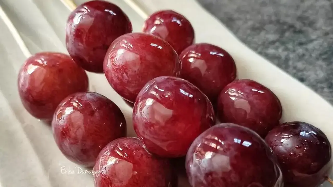 Resep tanghulu anggur. (dok. Cookpad @cemilankakakmika)