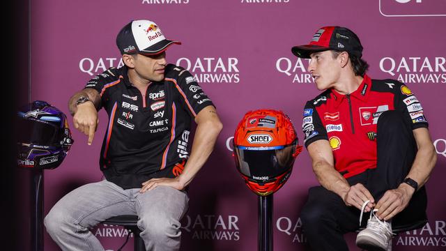 Jorge Martin (kiri) dan Marc Marquez