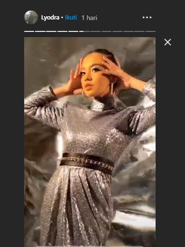 6 Gaya Pemotretan Terbaru Lyodra Ginting, Disebut Mirip Ariana Grande