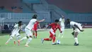 <p>Timnas Indonesia U-22 menelan kekalahan tiga gol tanpa balas dari Mali U-22 pada laga uji coba di&nbsp;Stadion Pakansari, Kabupaten Bogor, Sabtu (15/11/2025) malam WIB. (Bola.com/M Iqbal Ichsan)</p>