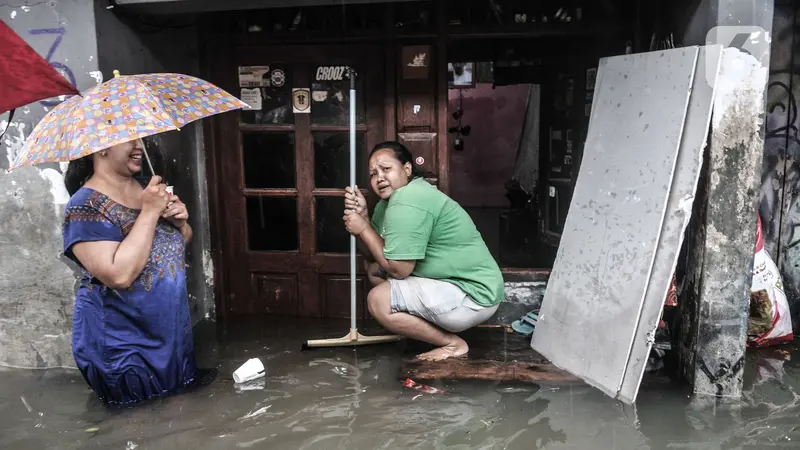 Banjir Rendam 5 RW di Bukit Duri