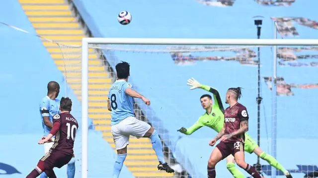 FOTO: Bermain dengan 10 Pemain, Leeds United Kalahkan Manchester City di Eitihad Stadium