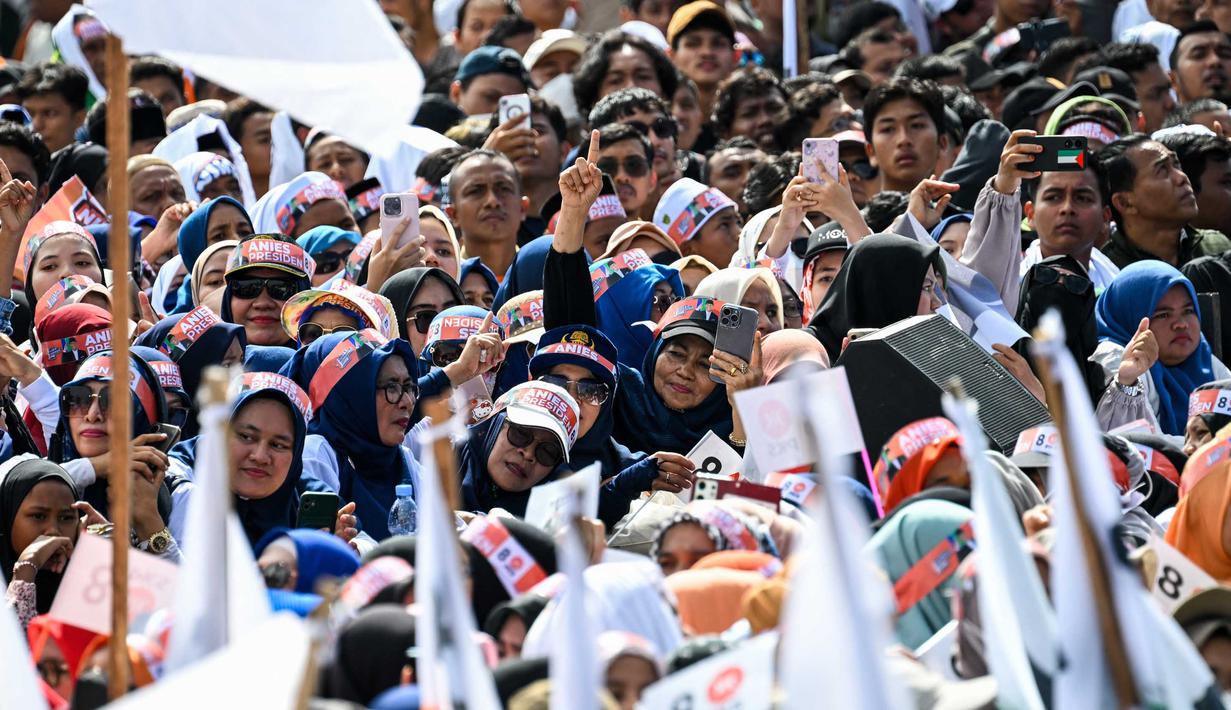 Dalam pidatonya, Anies Baswedan mengajak warga untuk memilih Presiden dan Wakil Presiden yang bisa memberikan perubahan. (CHAIDEER MAHYUDDIN/AFP)