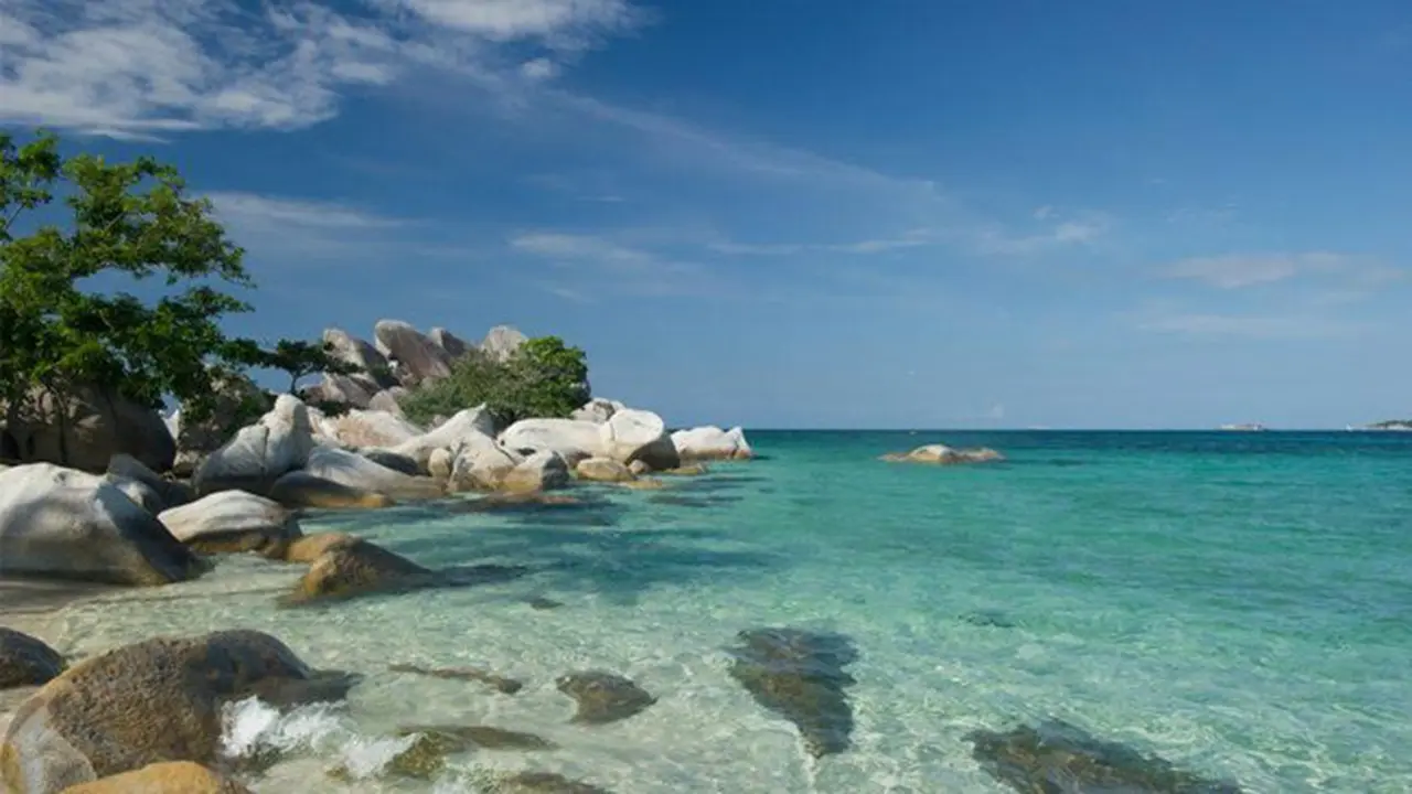 Pantai Cantik nan Indah di Kampung Halaman Ahok