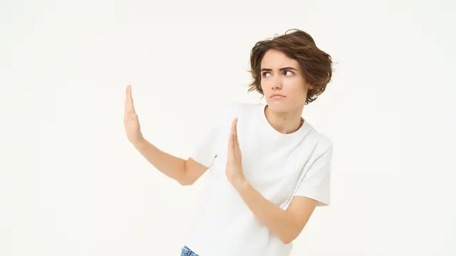 6 Tanda Kecerdasan Emosionalmu Sedang Menurun (photo by freepik.com)