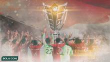 Timnas Indonesia dan trofi Piala Asia (Bola.com/Adreanus Titus)