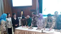 Menteri BUMN Rini Soemarno meluncurkan pembentukan induk usaha (holding) BUMN sektor rumah sakit di Gedung Pusat Pertamina, Jakarta. (Liputan6.com/Ilyas Istianur P)