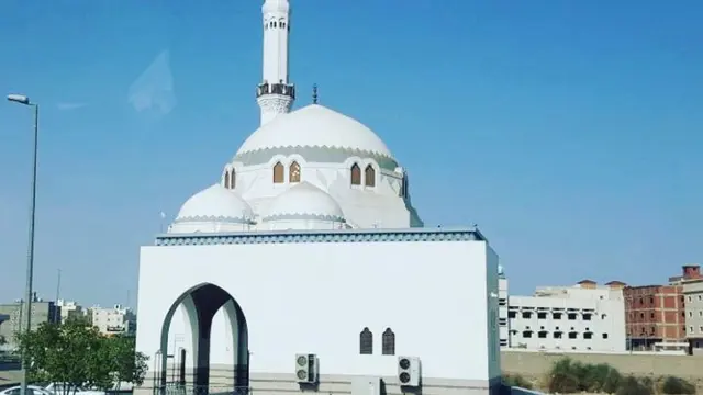 Masjid Al-Jummah atau Masjid Al-Jum'ah yang berada di perbatasan Madinah