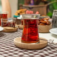 ilustrasi teh hitam/ErsinTekkol/Shutterstock