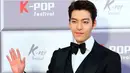 Hong Jong Hyun juga menuturkan yang ia rasakan saat pertama kali mendengar kabar sahabatnya itu menderita sakit kanker. Awalnya, ia tidak percaya jika Kim Woo Bin akan menderita sakit seperti itu. (Instagram/actorkimwoobin)