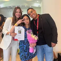 Mikhayla, anak Nia Ramadhani lulus SD (Instagram/ramadhaniabakrie)