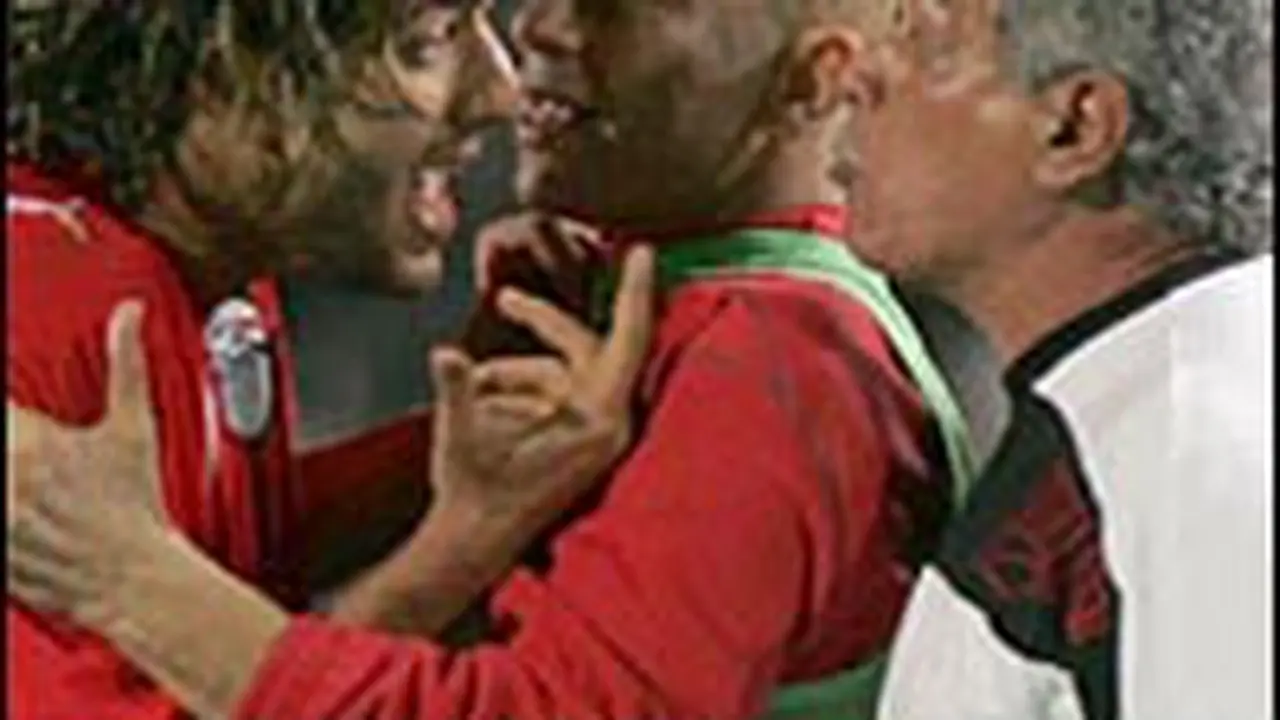 mido_shehata_bertengkar-oke.jp