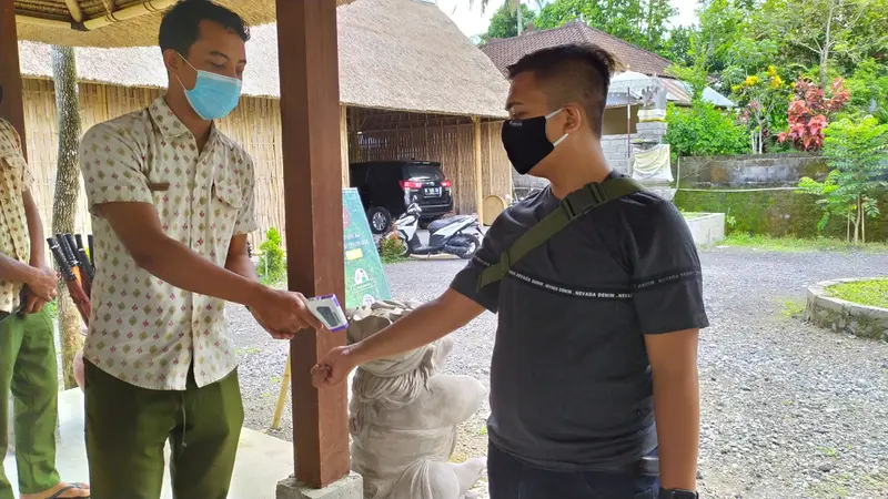 Penerapan Protokol Kesehatan di Tempat Wisata di Bali.