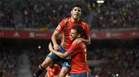 Gelandang Timnas Spanyol, Marco Asensio (kiri), meluapkan kegembiraan usai mencetak gol ke gawang Kroasia, pada laga UEFA Nations League Liga A Grup 4, Selasa (11/9/2018) waktu setempat, di Stadion Manuel Martinez Valero, kota Elche.  (AFP / Jose Jordan)